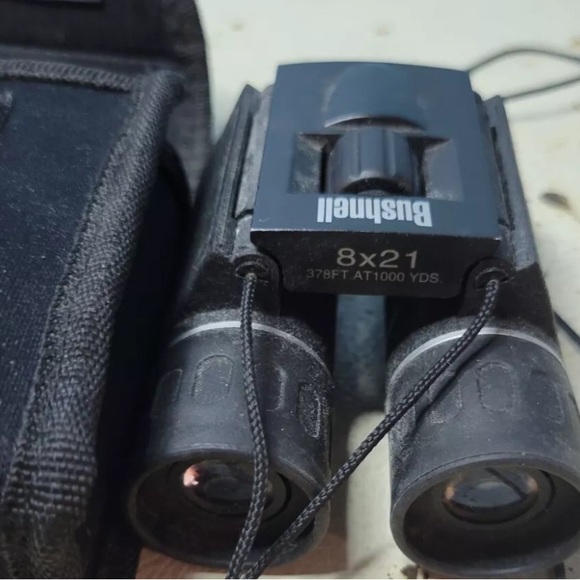 BUSHNELL Poweview 8x21 Compact Binoculars - Picture 1 of 3